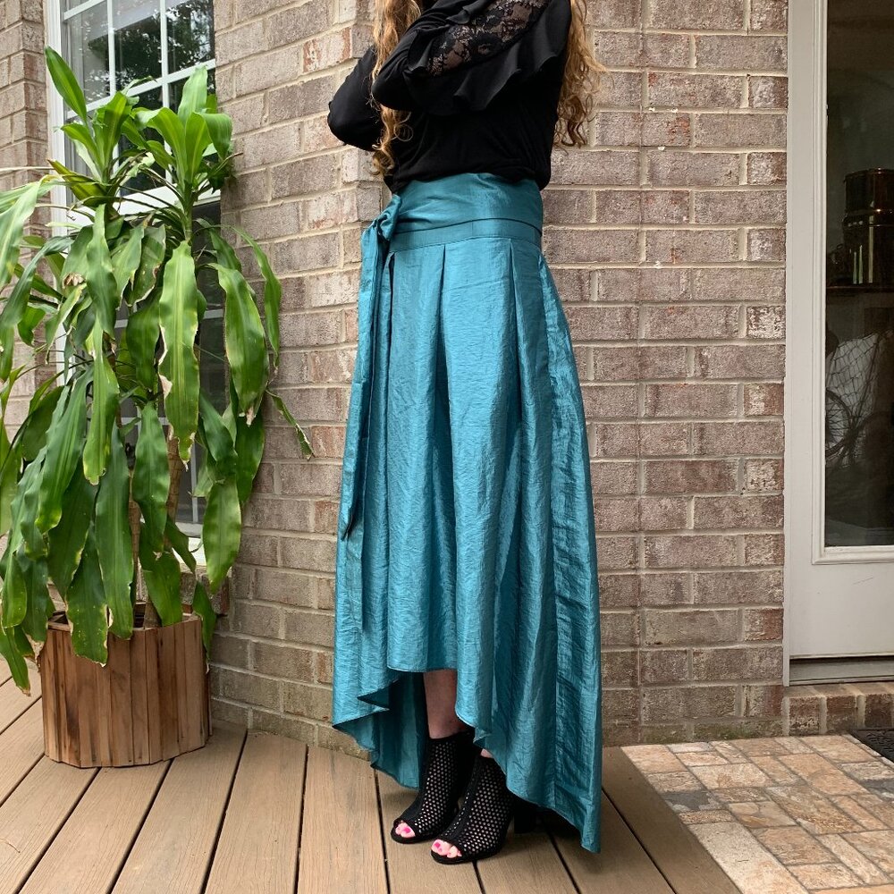 Danellys Taffeta Maxi Box Pleated Skirt with Tie Sash Bow NWT